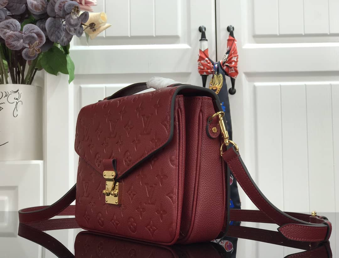 Louis Vuitton Pochette Metis Marine Leather Red M44071 Replica Shoulder Bag - DEEPREPS
