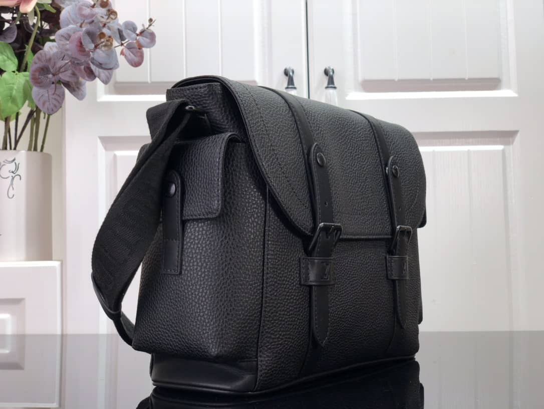 Louis Vuitton Trunk Taurillon Leather Messenger Bag Replica Black M58494 - DEEPREPS