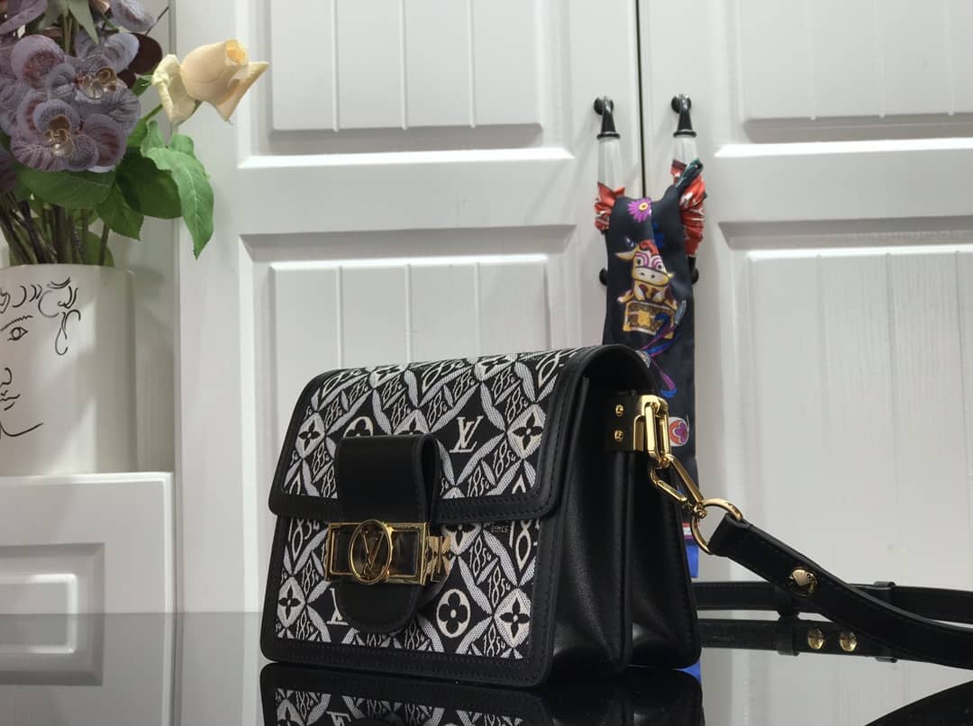 Louis Vuitton Dauphine Mini Monogram Replica Crossbody Bag Black M44580 - DEEPREPS