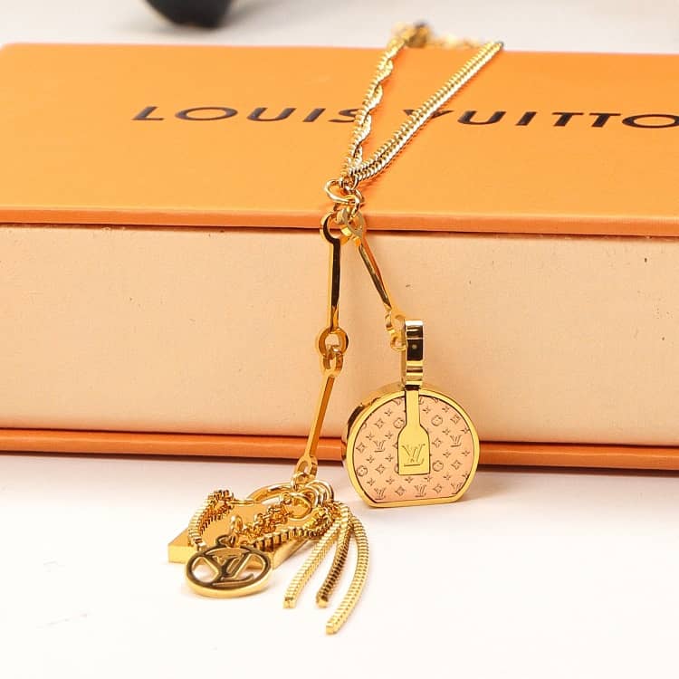 Fake Louis vuitton Logo Necklace - DEEPREPS