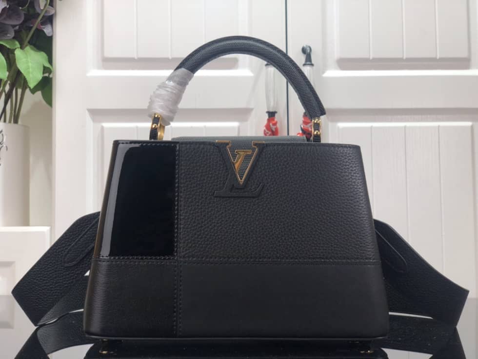 Louis Vuitton Capucines BB M59269 Replica Shoulder Bag - DEEPREPS