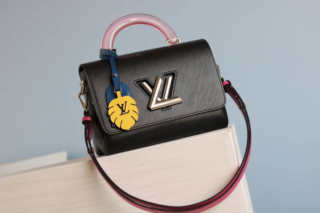 Louis Vuitton Epi Twist PM Chain Black M50332 Replica Crossbody Bag - DEEPREPS