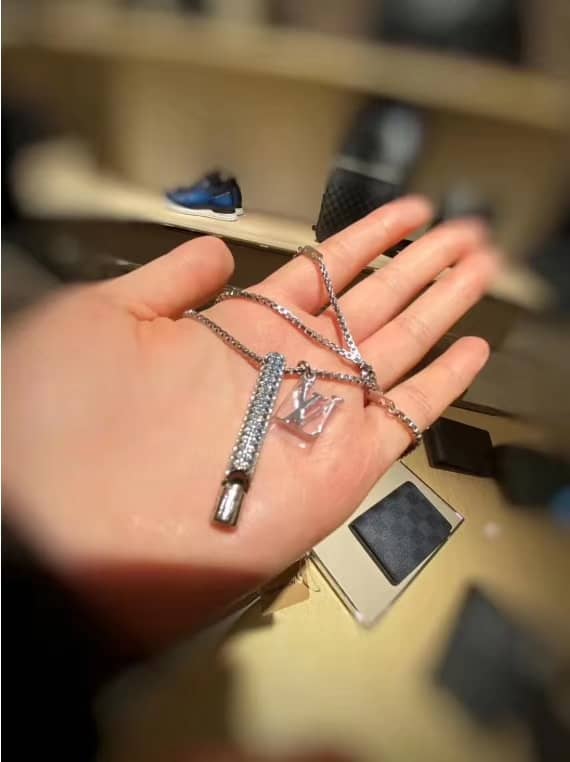 Wholesale Louis vuitton AAA+ Necklace - DEEPREPS