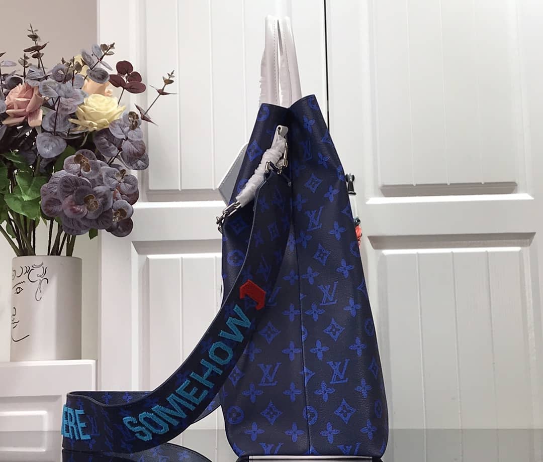 Must Have Designer Chain Tote Bag - DEEPREPS