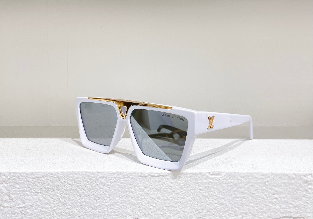Louis Vuitton Sunglasses - DEEPREPS