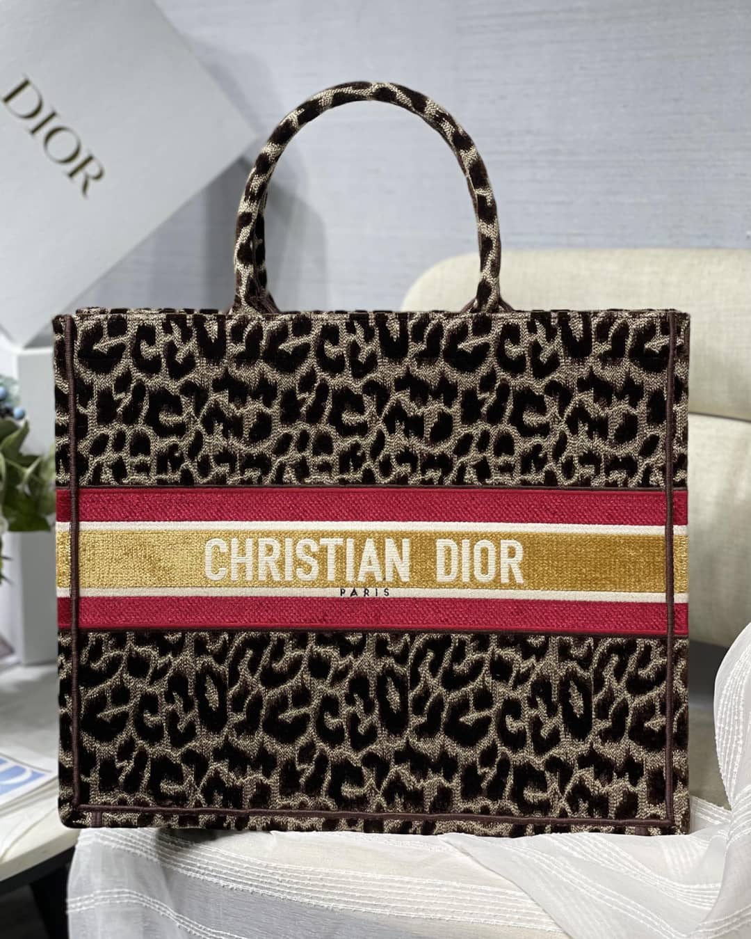 Christian Dior CD Book Embroidery Replica Tote - DEEPREPS