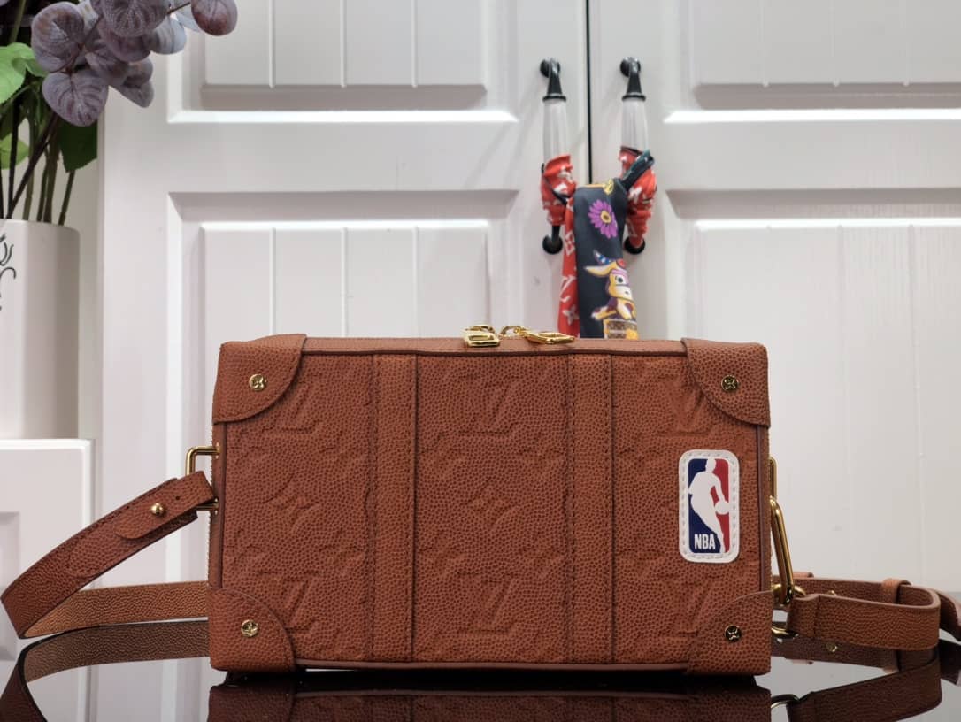 Louis Vuitton Soft Trunk NBA Wearable Replica Crossbody Bag M80549 - DEEPREPS