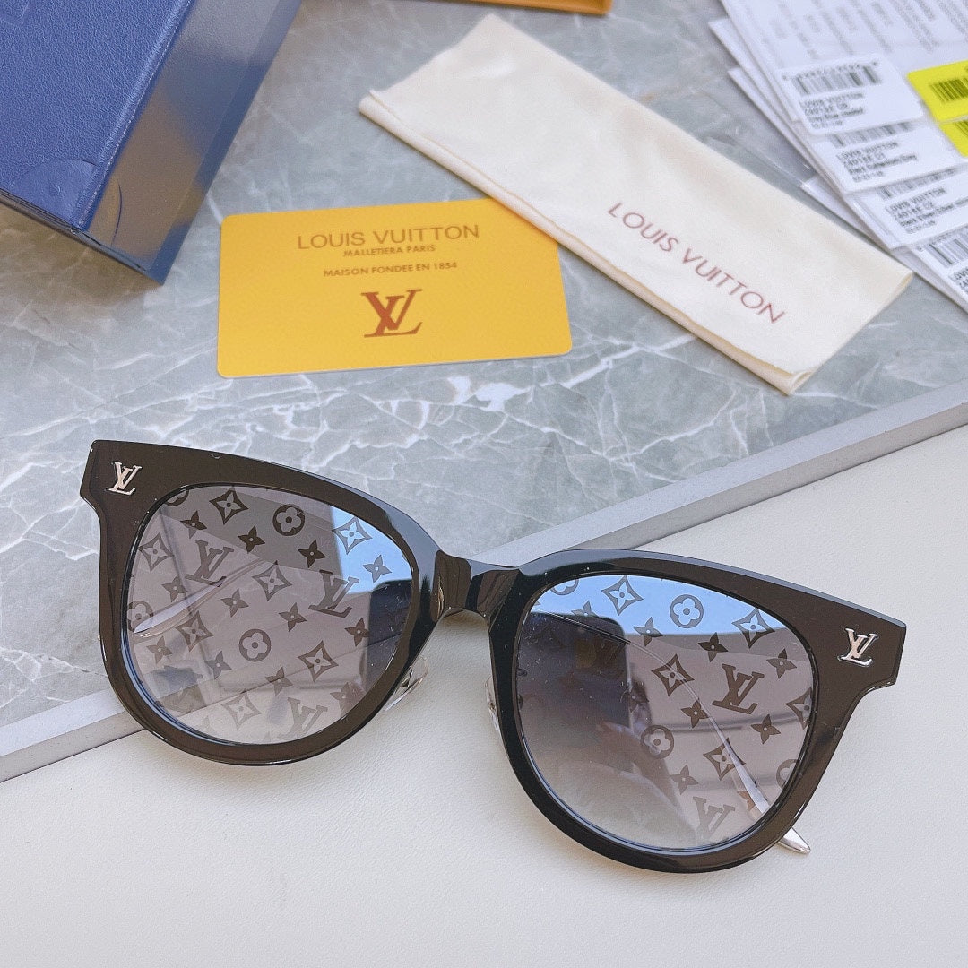Louis Vuitton Sunglasses - DEEPREPS