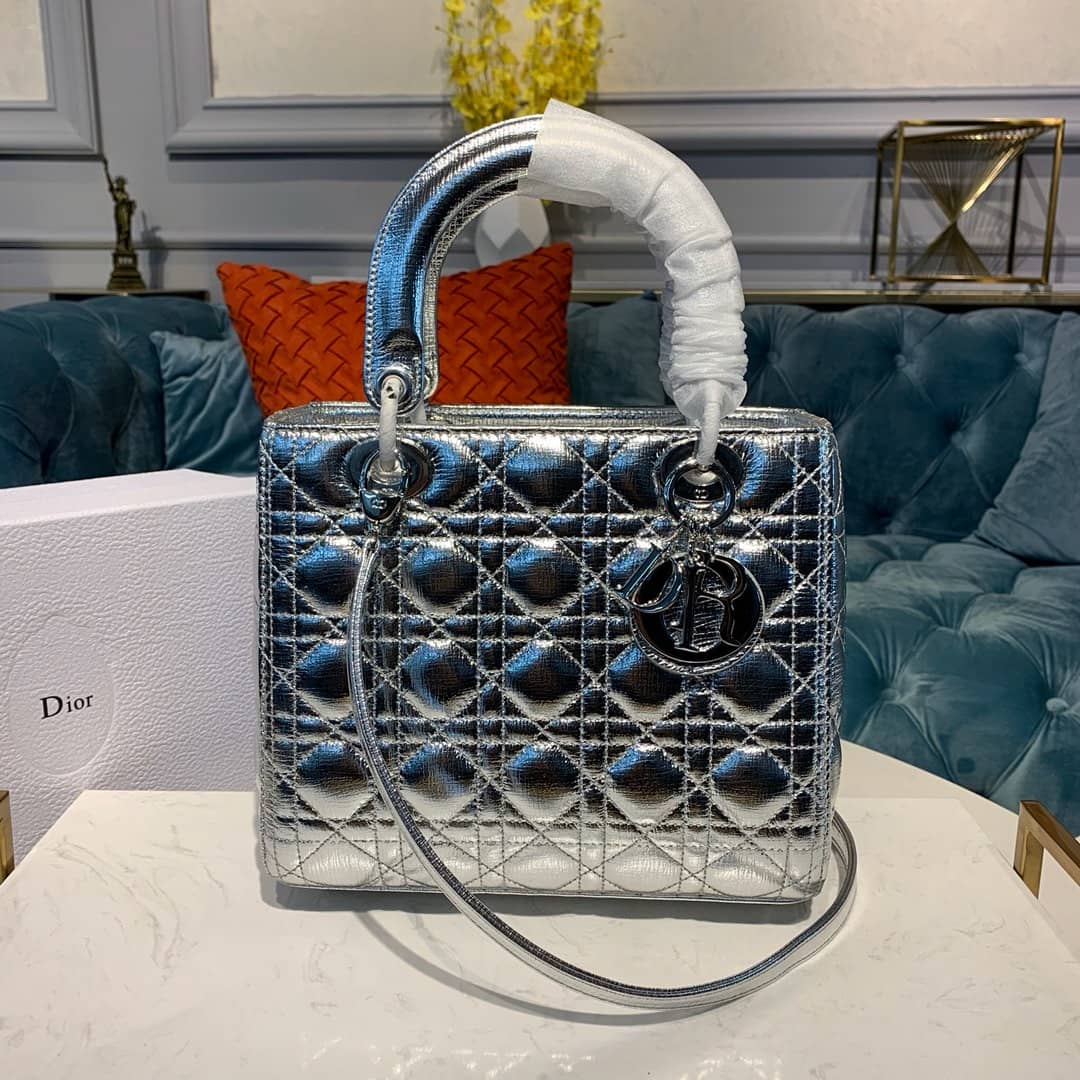 Christian Dior Lady Dior 24CM Replica Bag - DEEPREPS