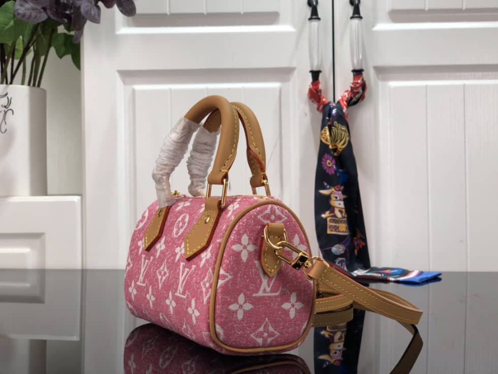 Louis Vuitton Nano Speedy Pink M81213 Replica Crossbody Bag - DEEPREPS