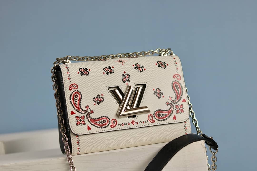 Louis Vuitton Textured Epi Leather Twist Series Bag White - DEEPREPS