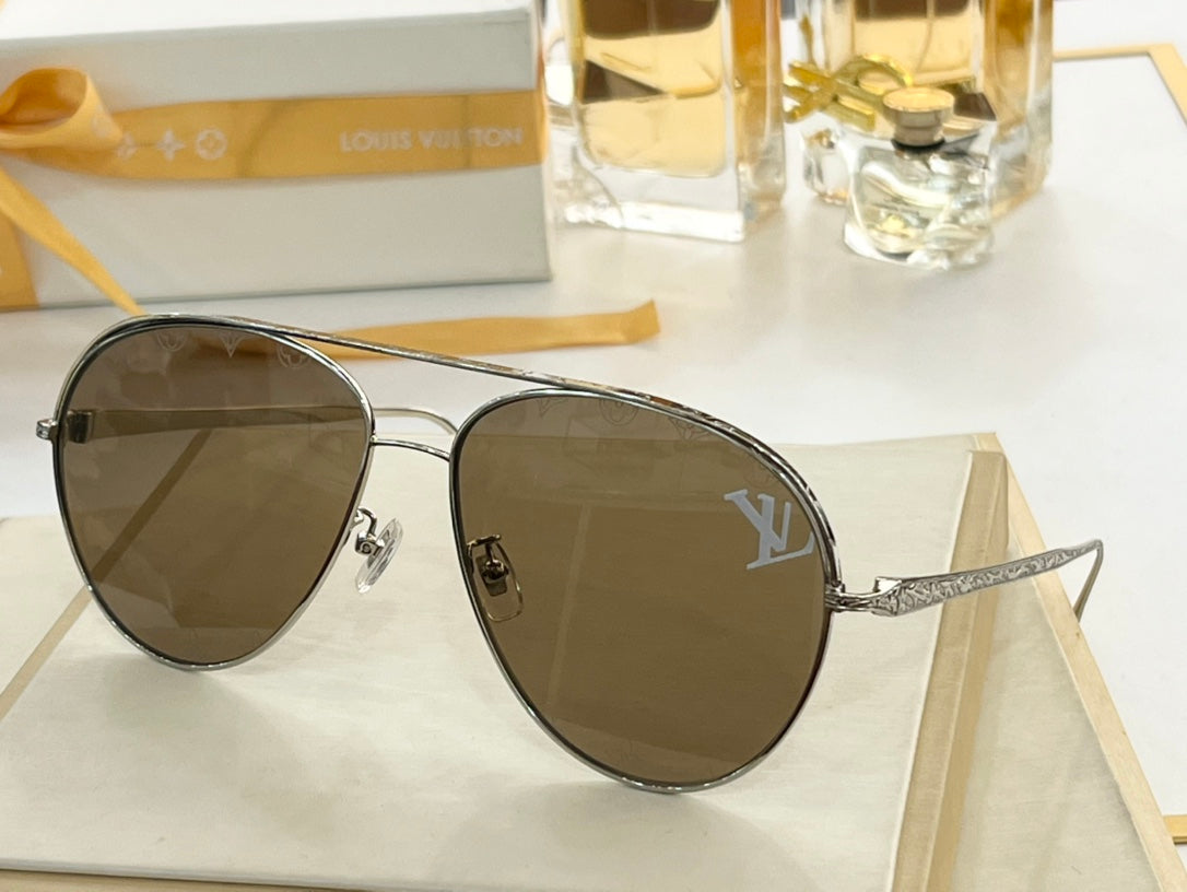 Louis Vuitton Sunglasses - DEEPREPS