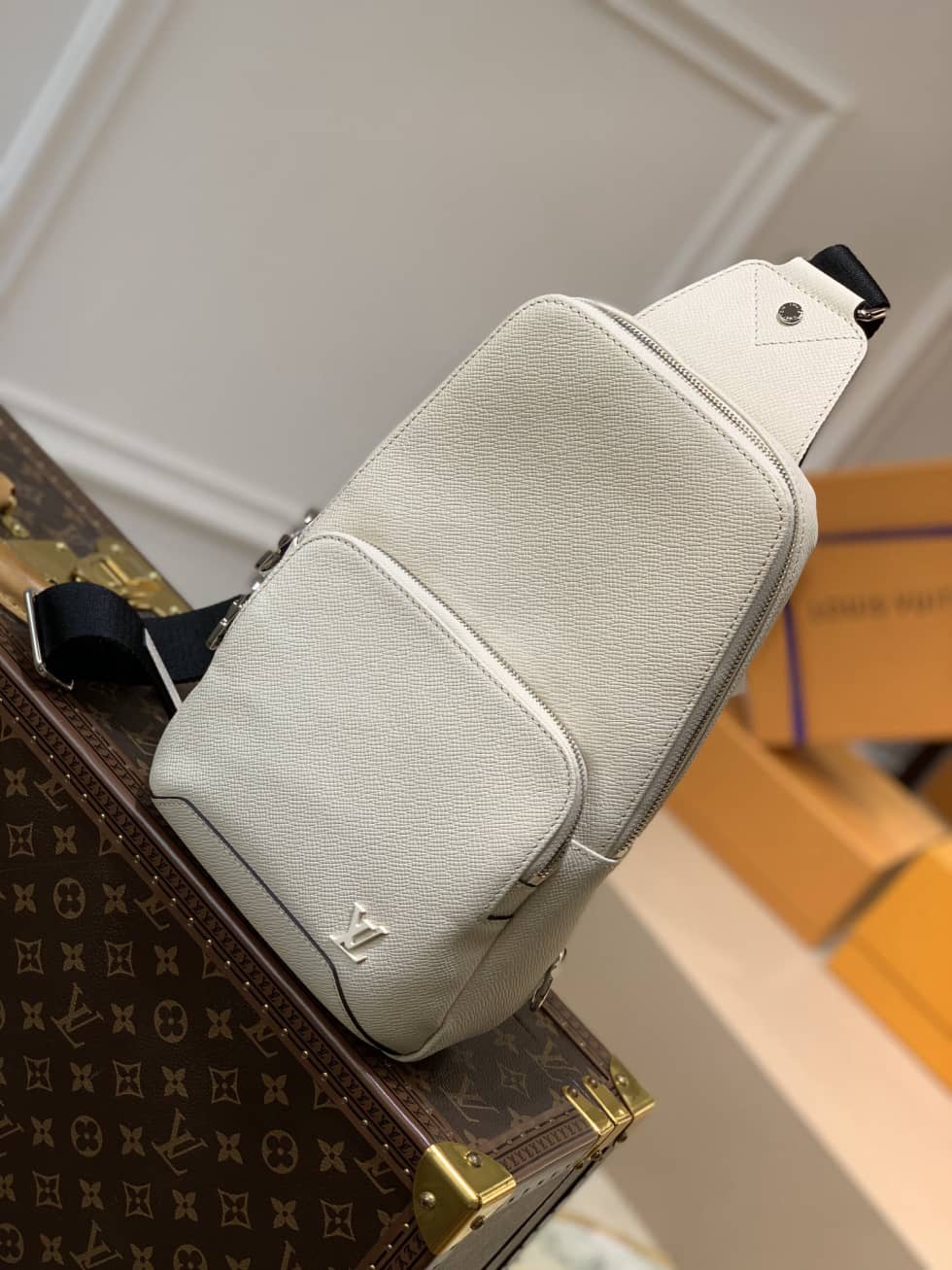Best Replica Louis Vuitton Taiga Avenue Sling Bag M30803 Replica Shoulder Bag(ColaReps) - DEEPREPS