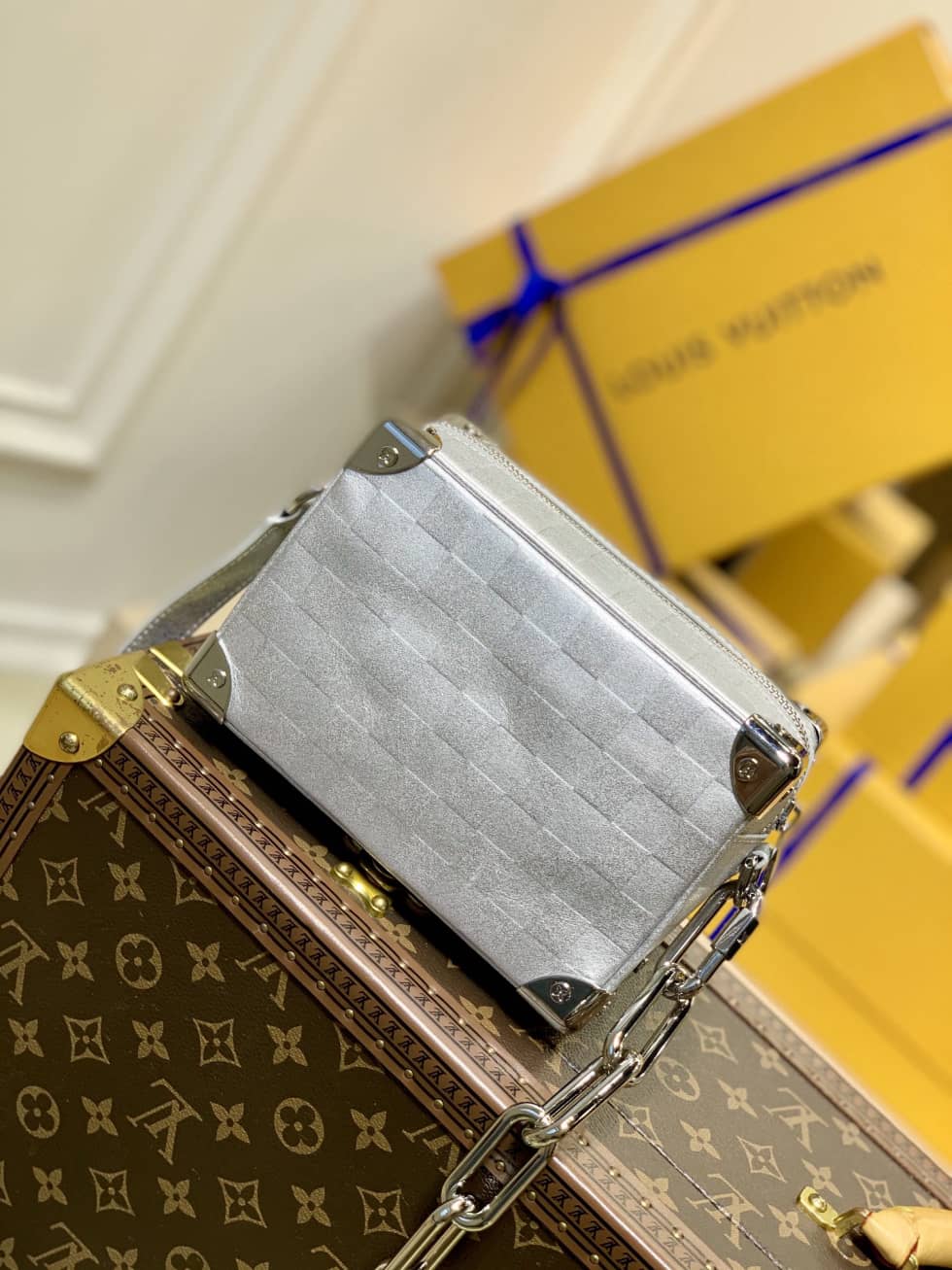 Louis Vuitton Damier Mini Soft Trunk M59726 Replica Shoulder Bag - DEEPREPS