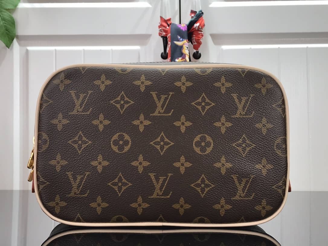 High Quality Designer LV Wash Bag Wholesale - DEEPREPS