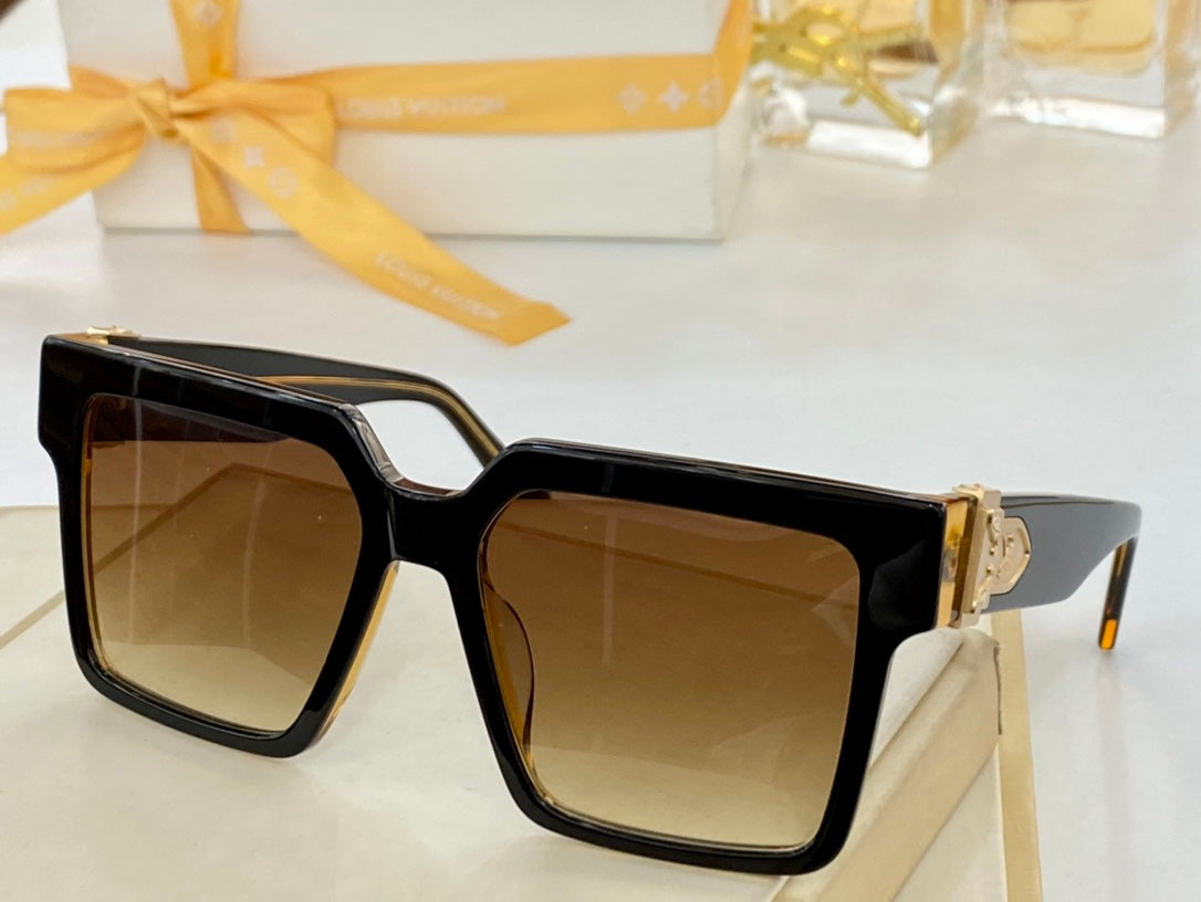 Louis Vuitton Sunglasses - DEEPREPS