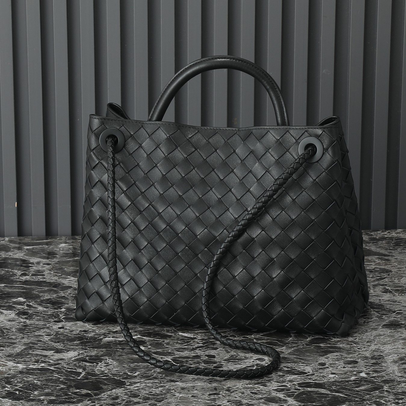 Bottega Veneta Woman - DEEPREPS