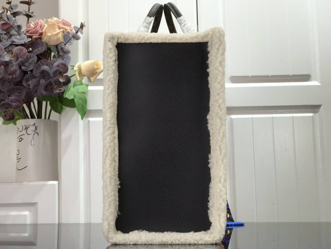 Louis Vuitton Onthego GM Leather Shearling Bag Black Replica M56958 - DEEPREPS