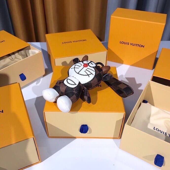 Designer Louis Vuitton Classic Key Chain - DEEPREPS