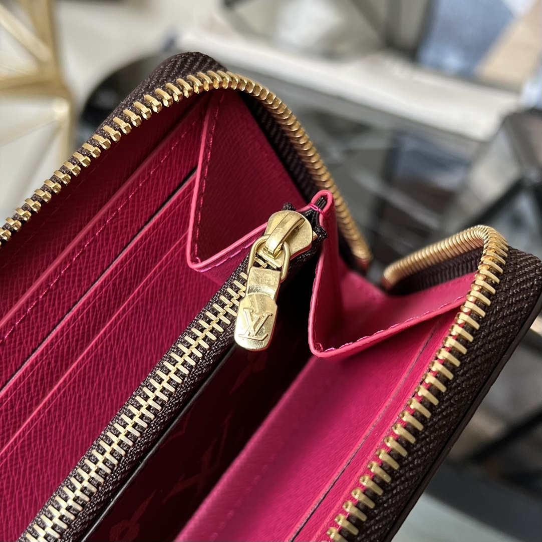 Louis Vuitton Damier Azur - DEEPREPS