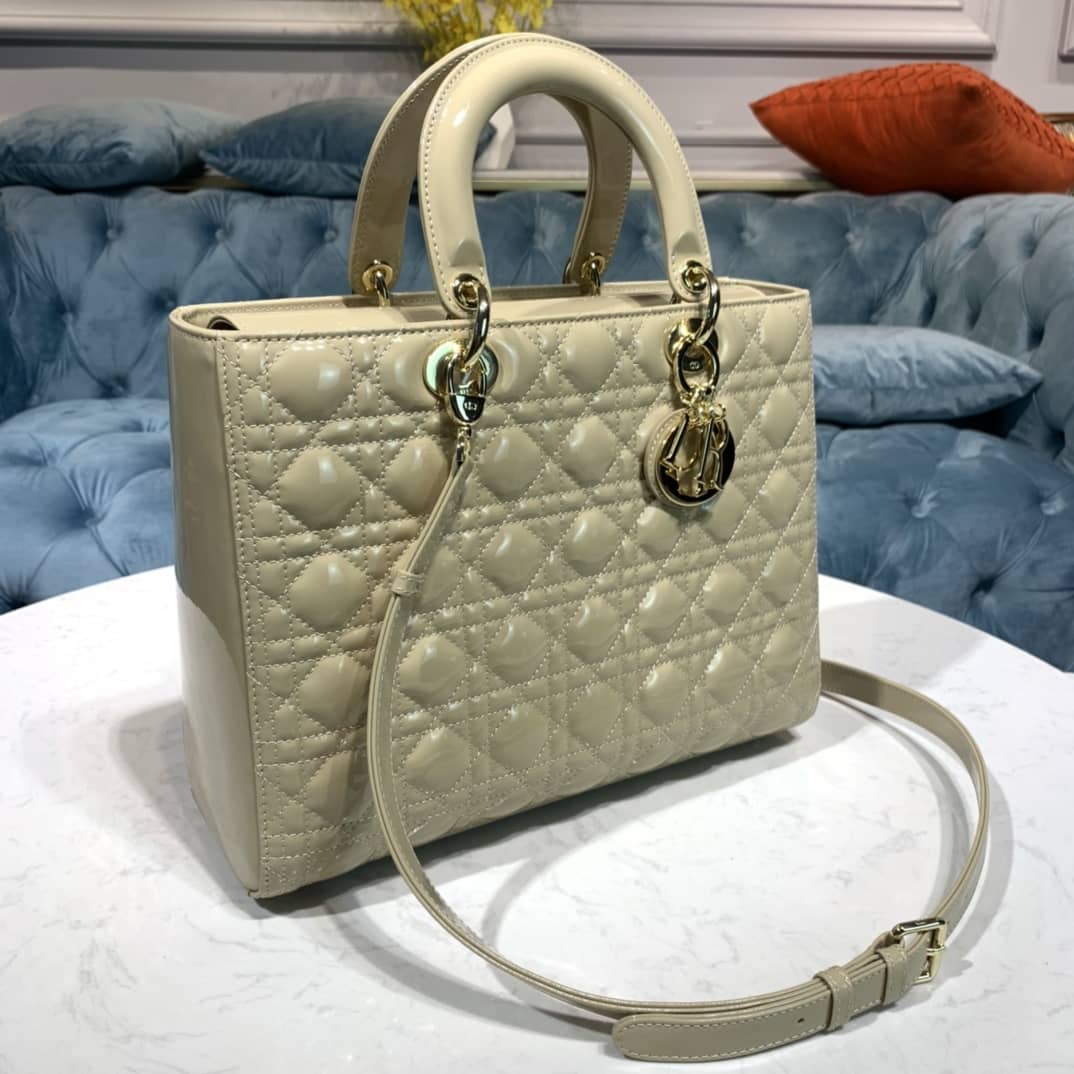 Christian Dior Lady Dior 32CM Replica Bag - DEEPREPS