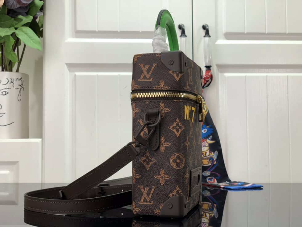 Louis Vuitton Vertical Box Trunk Monogram Brown M59664 Replica Shoulder Bag - DEEPREPS
