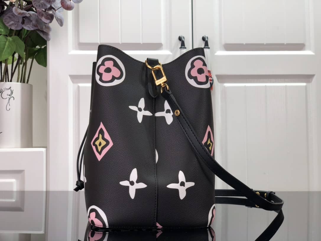 Louis Vuitton Neo Noe Monogram Giant PVC Canvas Replica Shoulder Bag M45821 - DEEPREPS