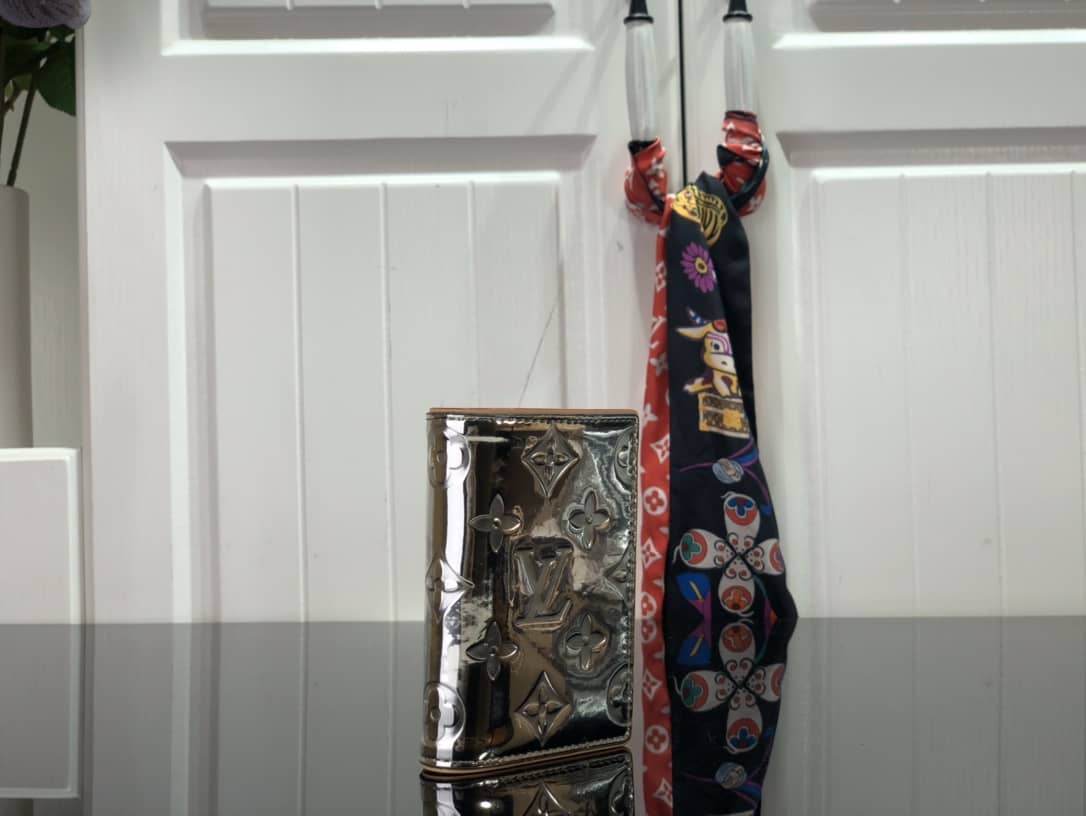 Louis Vuitton Mirror Slender Pocket Organizer Wallet Replica M80805 - DEEPREPS