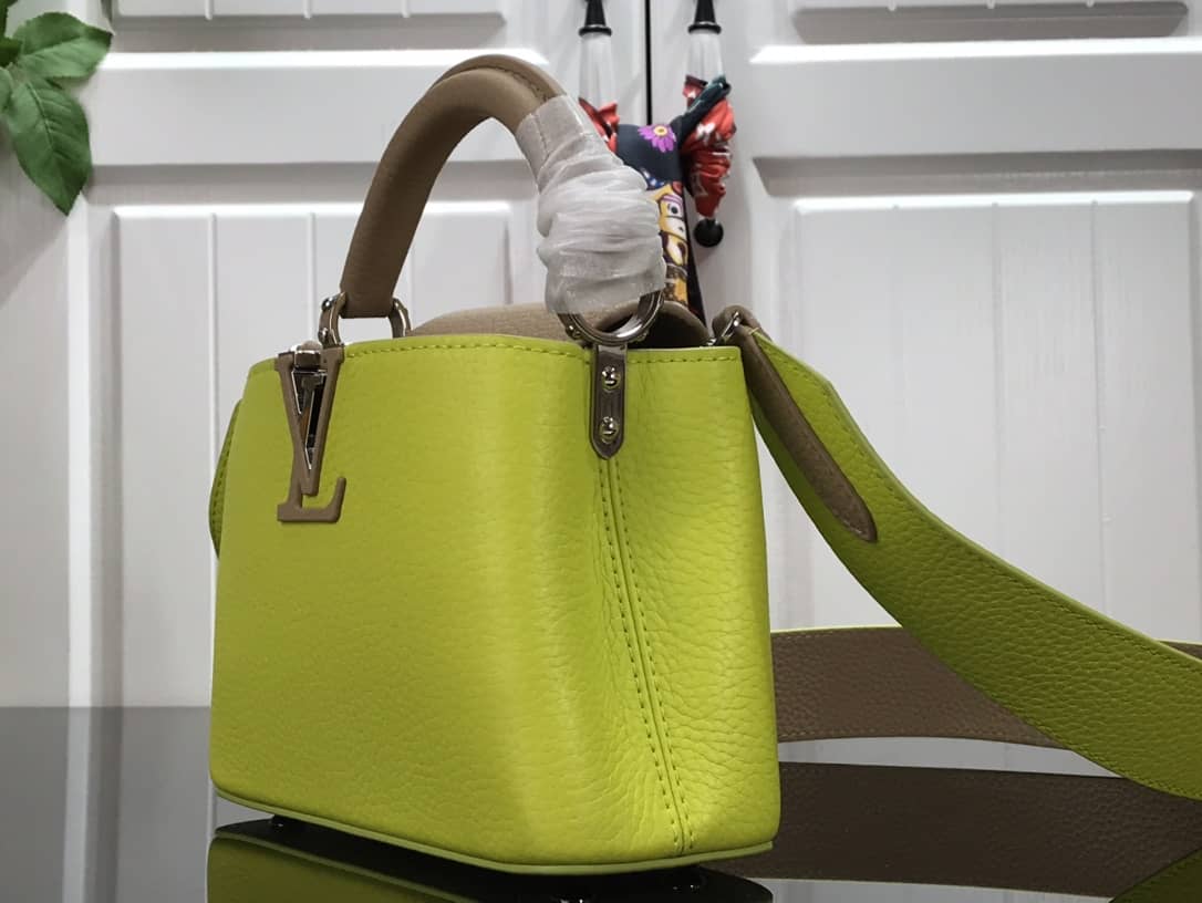 Louis Vuitton Capucines Mini Taurillon Leather Replica Bag Green M57520 - DEEPREPS