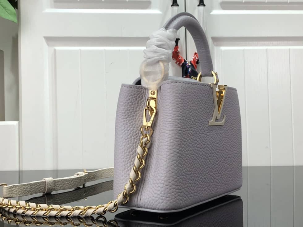 Louis Vuitton Capucines Mini M59709 Replica Shoulder Bag - DEEPREPS