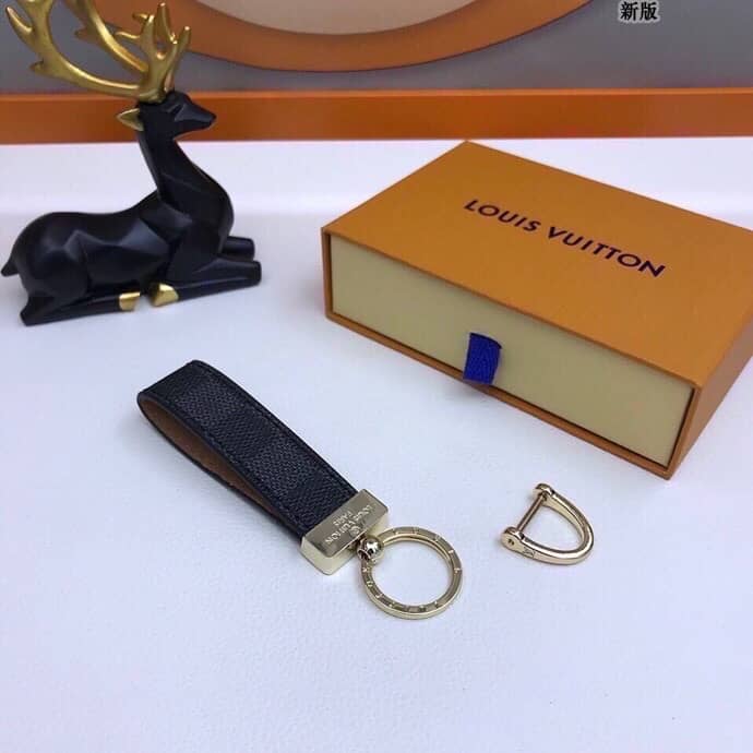 Wholesale Louis Vuitton Logo Key Chain - DEEPREPS