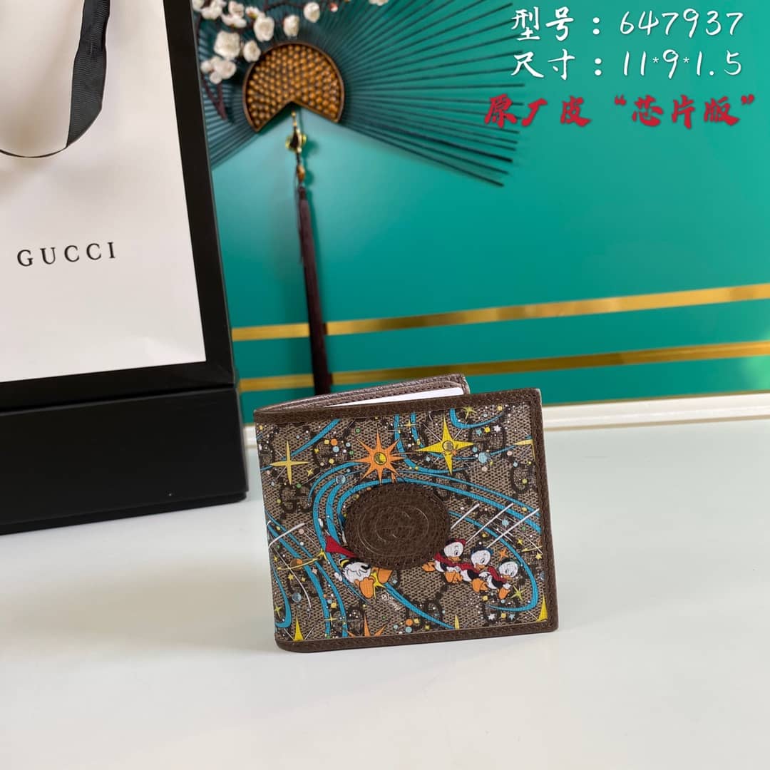 Gucci x Disney Donald Duck Billfold Wallet Replica 647937 - DEEPREPS