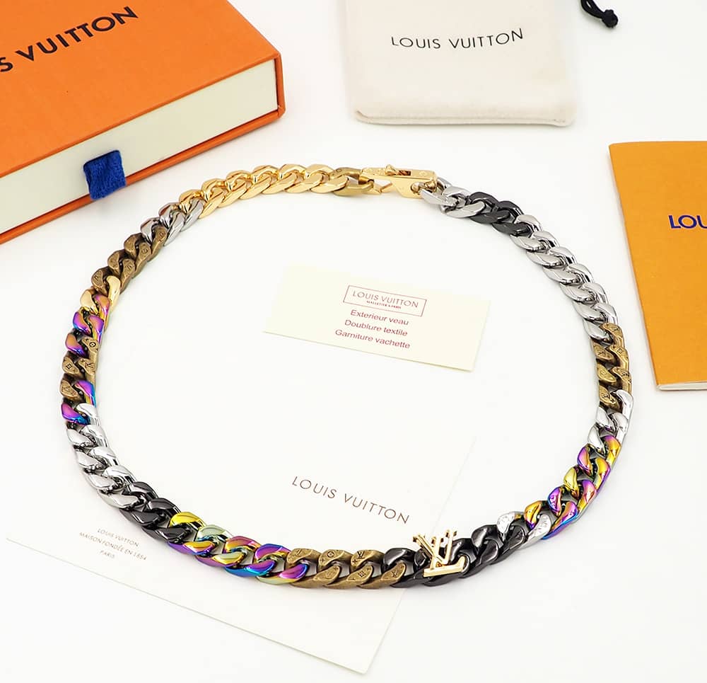 Louis vuitton Necklace For Sale - DEEPREPS