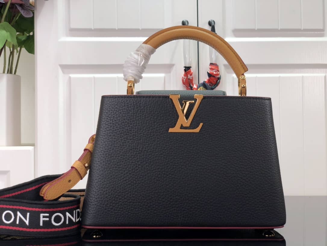 Must Have Designer Shoulder Bag - DEEPREPS