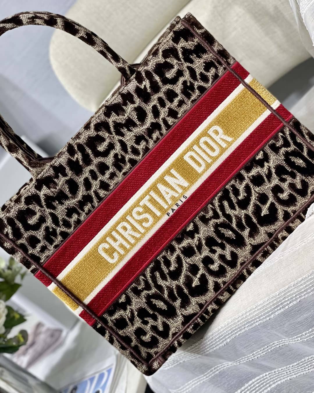 Christian Dior CD Book Embroidery Replica Tote - DEEPREPS
