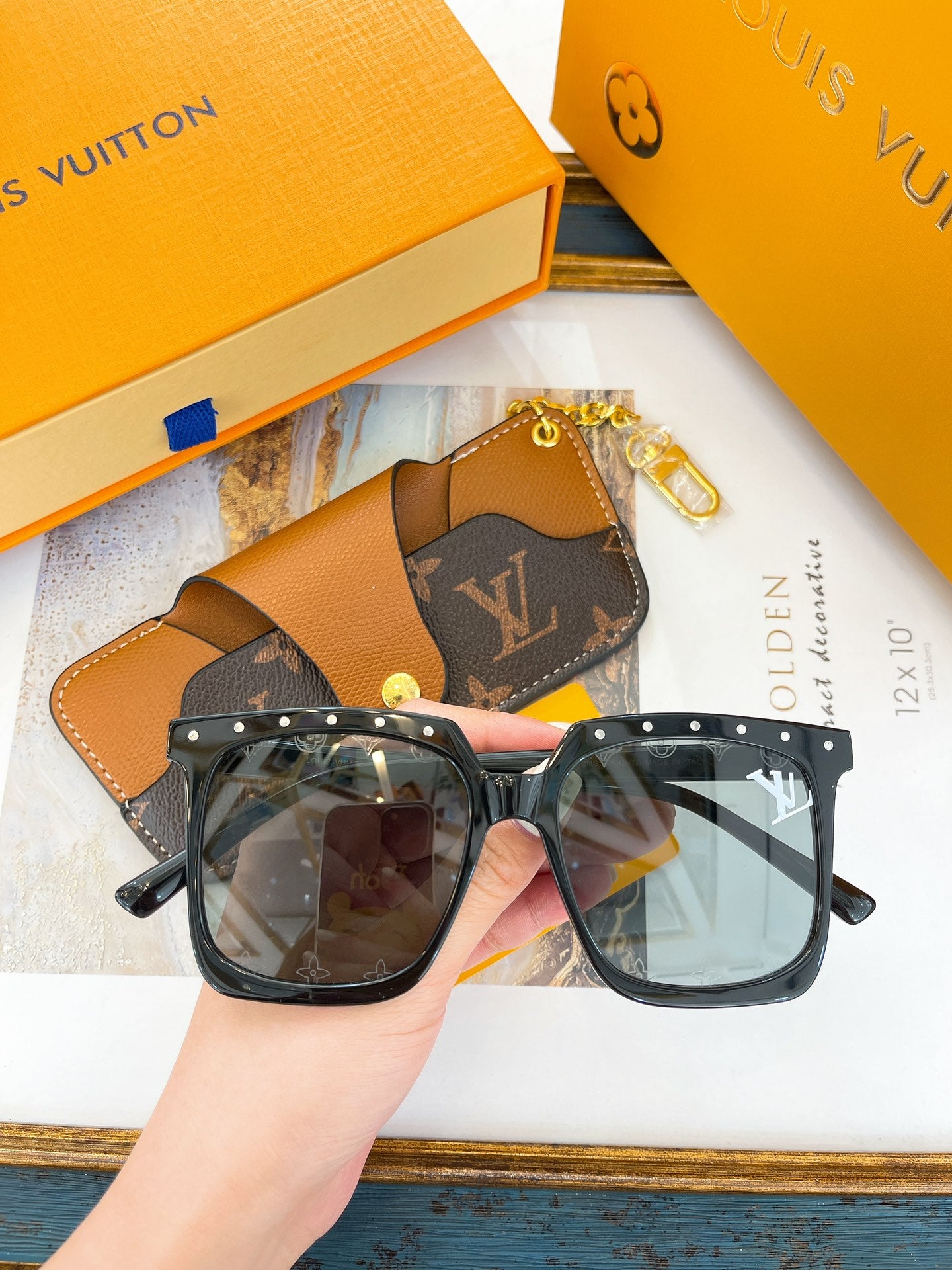 Louis Vuitton Sunglasses - DEEPREPS