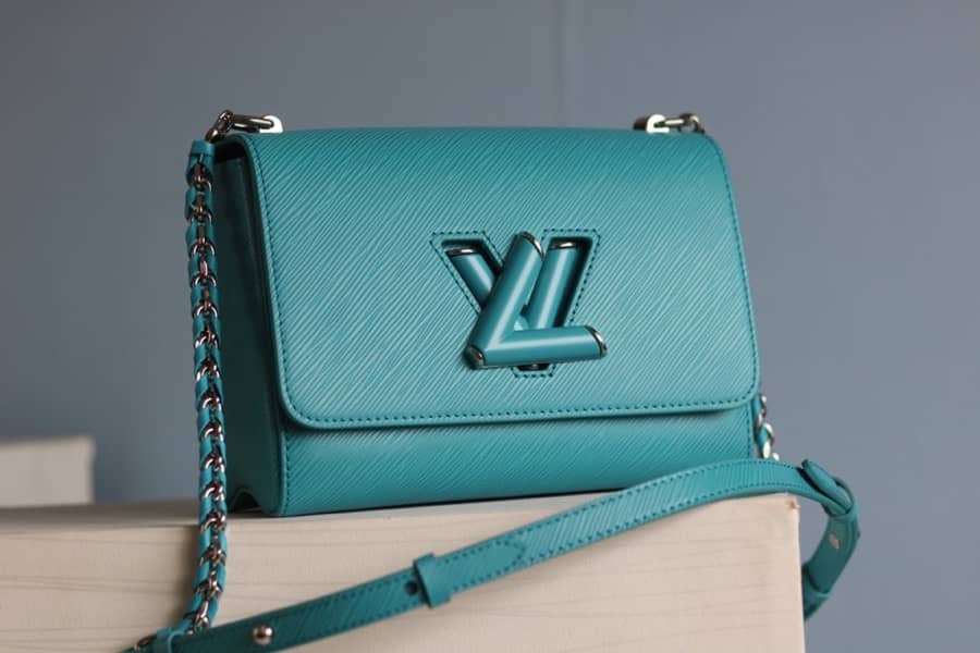 Louis Vuitton Twist MM Chain Leather Replica Bag Green M50282 - DEEPREPS