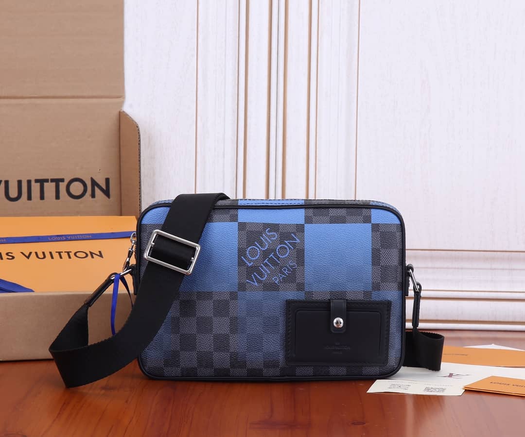 Louis Vuitton Alpha Damier Graphite Giant Messenger Bag Replica Blue N40408 - DEEPREPS