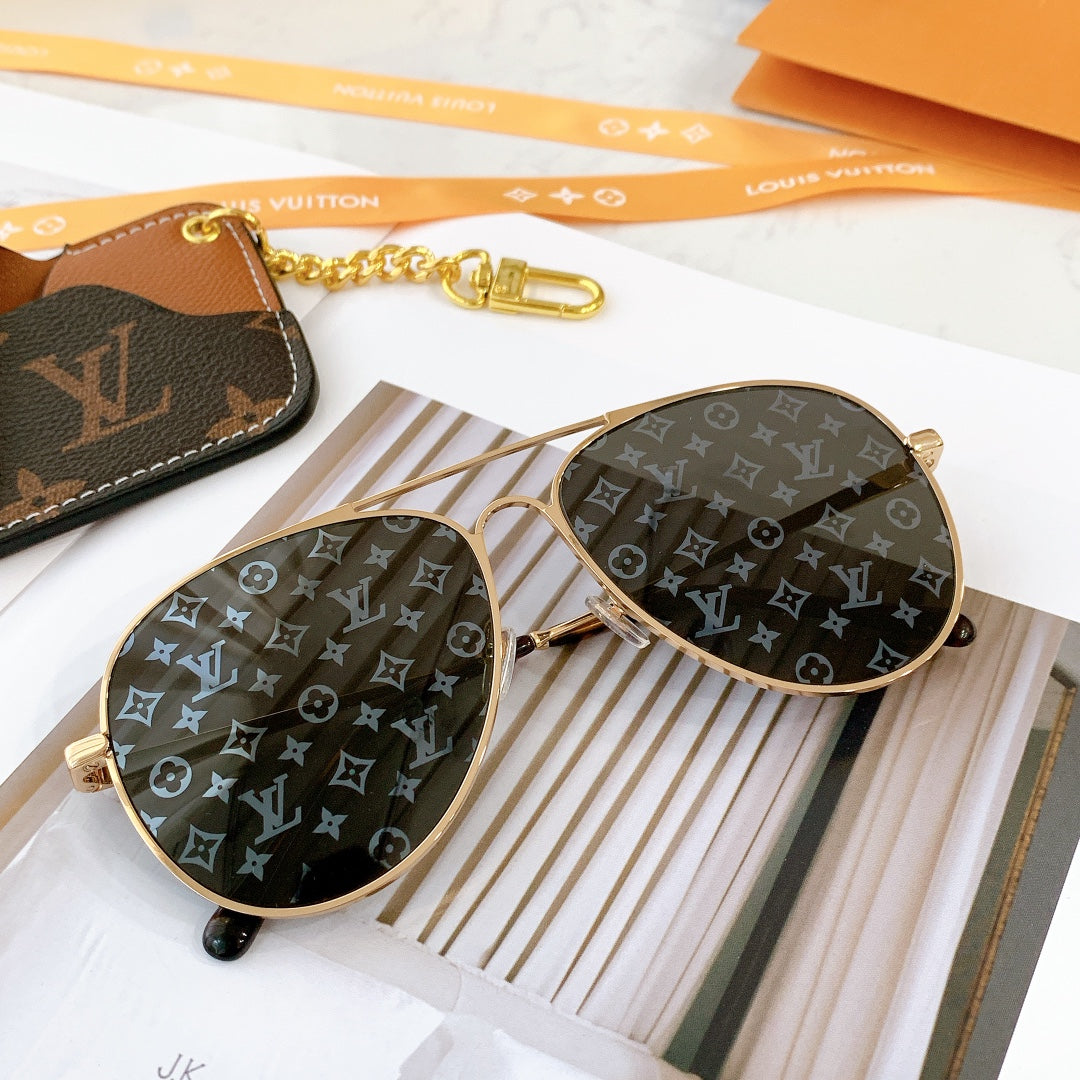 Louis Vuitton Sunglasses - DEEPREPS