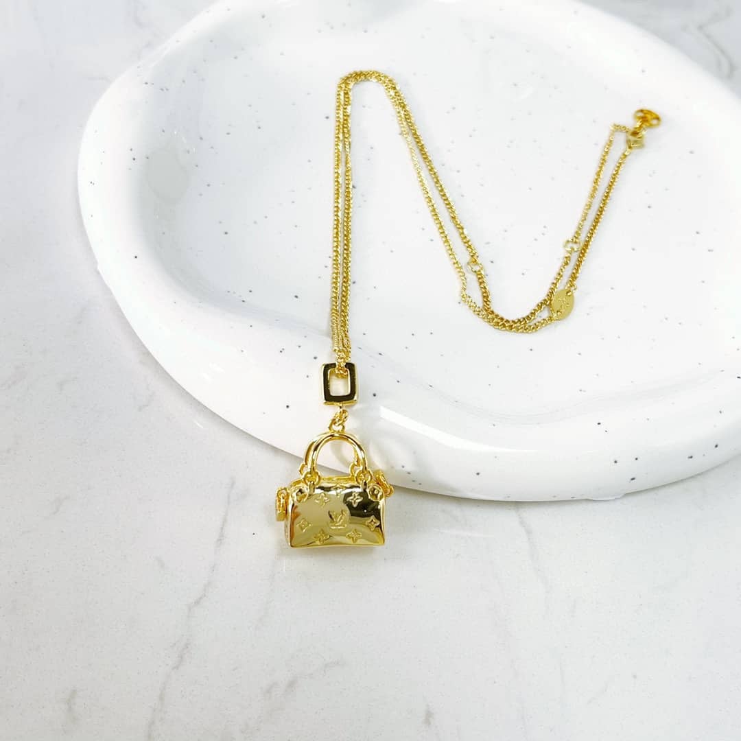 Fake Louis vuitton Logo Necklace - DEEPREPS