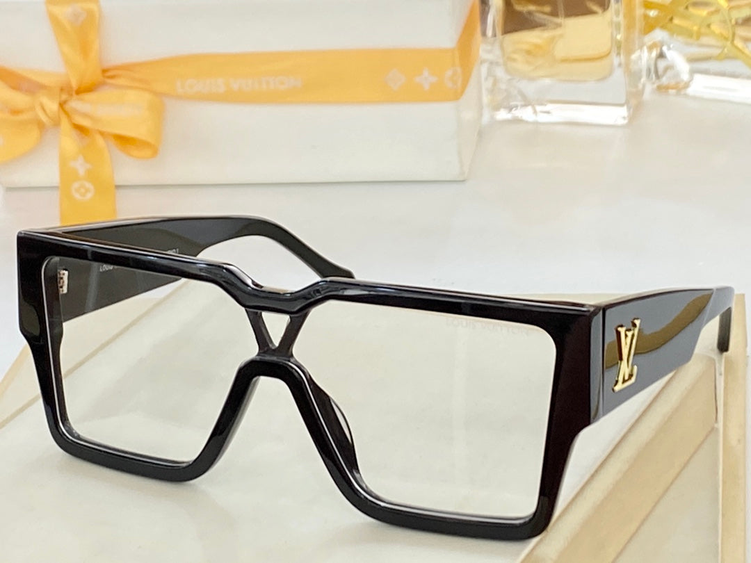 Louis Vuitton Sunglasses - DEEPREPS