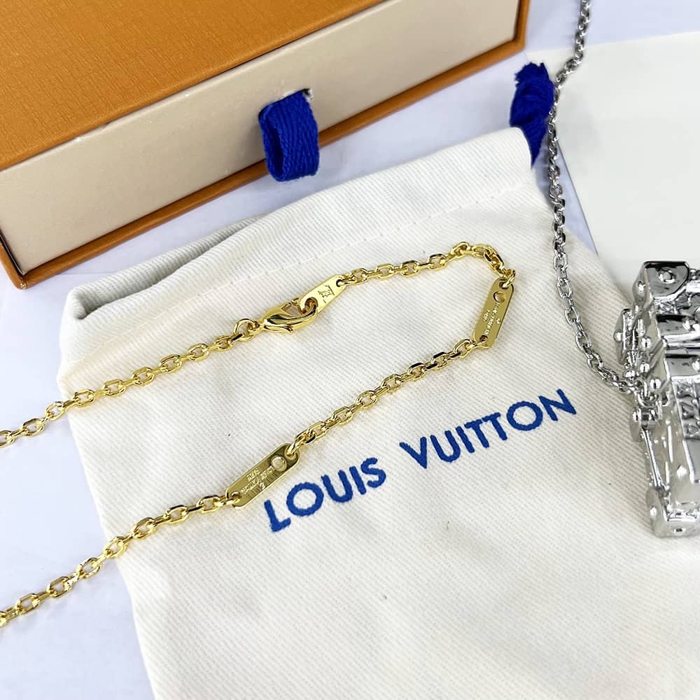 Louis vuitton Necklace For Sale - DEEPREPS