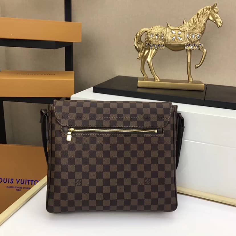 Louis Vuitton District MM Mens Genuine Leather Replica Shoulder Bag N41212 - DEEPREPS