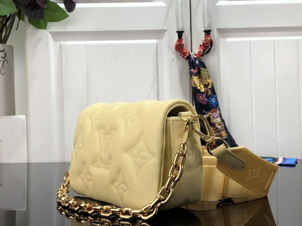 Louis Vuitton Wallet On Strap Bubblegram Yellow M81399 Replica - DEEPREPS