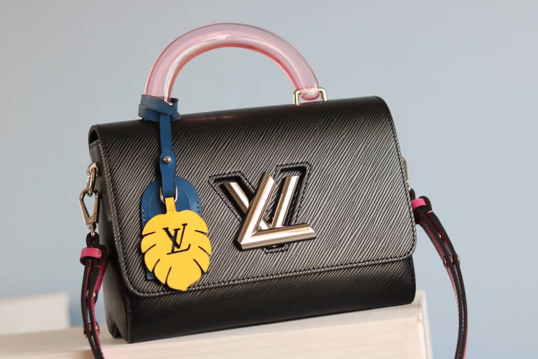Louis Vuitton Epi Twist PM Chain Black M50332 Replica Crossbody Bag - DEEPREPS