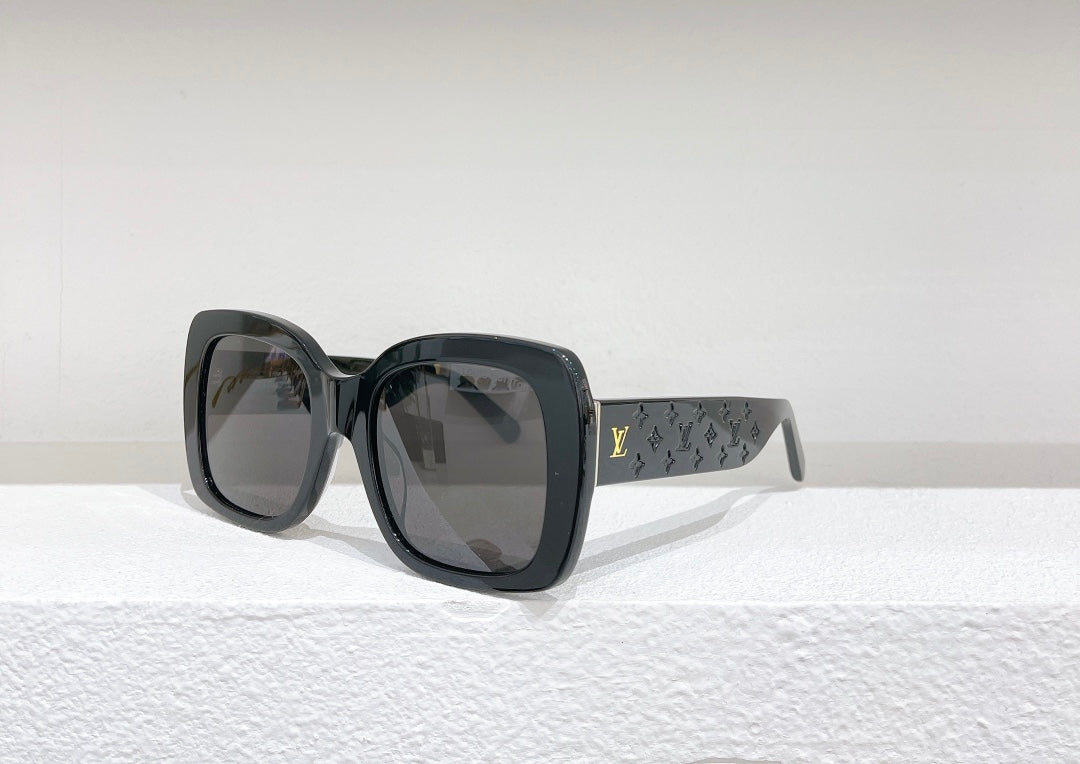 Louis Vuitton Sunglasses - DEEPREPS