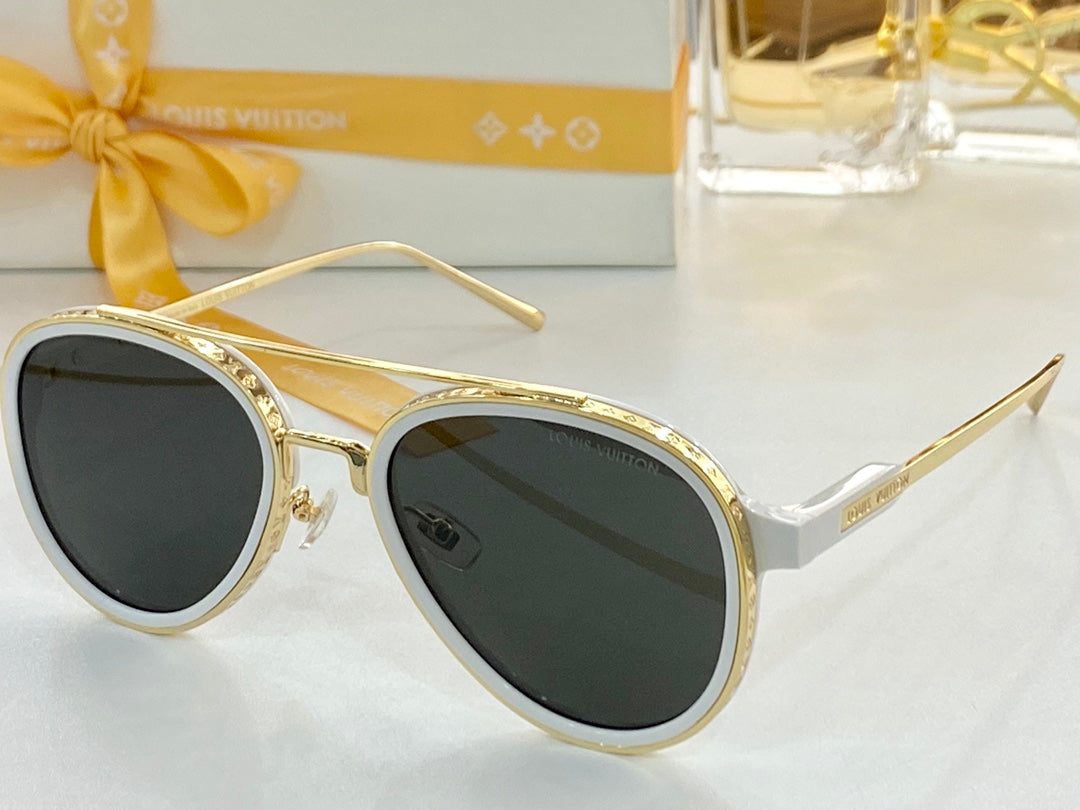 Louis Vuitton Sunglasses - DEEPREPS