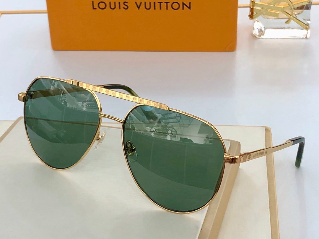 Louis Vuitton Sunglasses - DEEPREPS