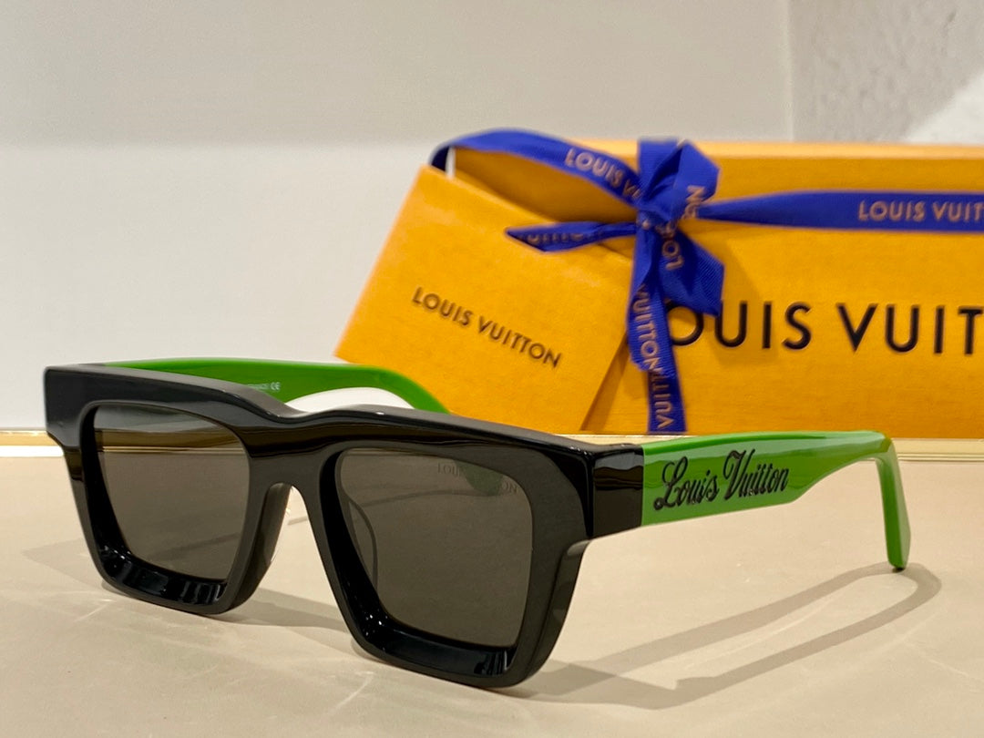 Louis Vuitton Sunglasses - DEEPREPS