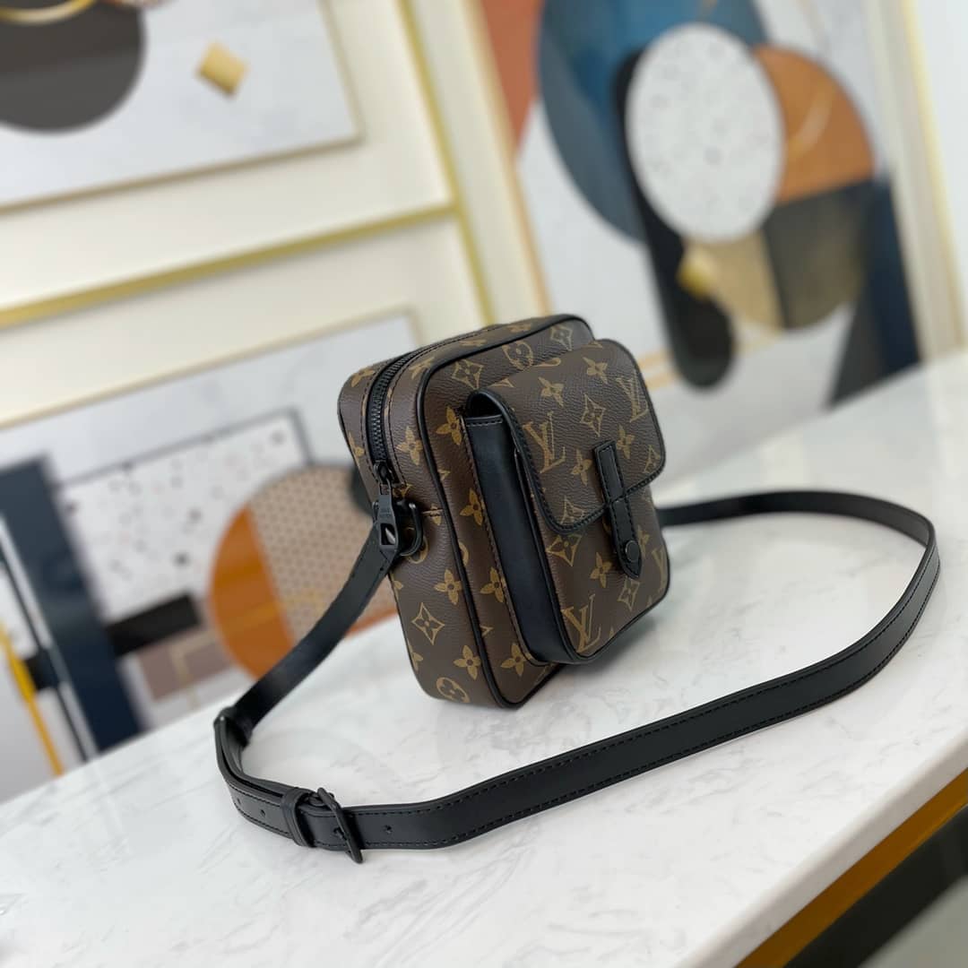 Louis Vuitton Virgil Abloh Christopher Wearable Replica Wallet M69404 - DEEPREPS